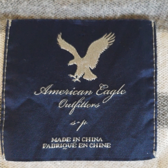 American Eagle Sweater - Picture 3 of 3